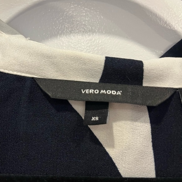 Print Shirt - Picture 3 of 3